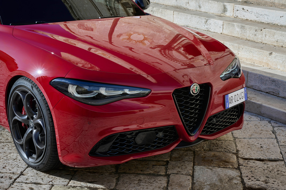 2025 Alfa Romeo Giulia vs. Audi A4
