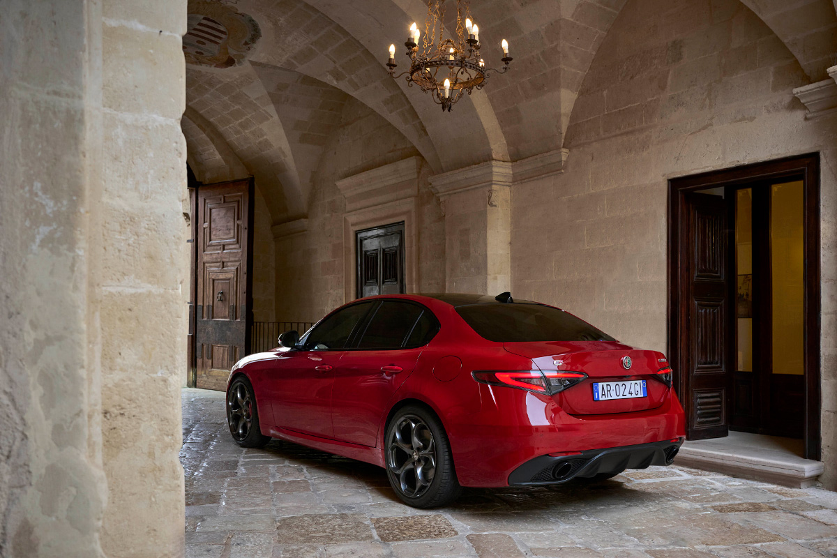 2025 Alfa Romeo Giulia vs. Audi A4